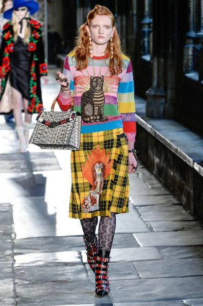 Look 1